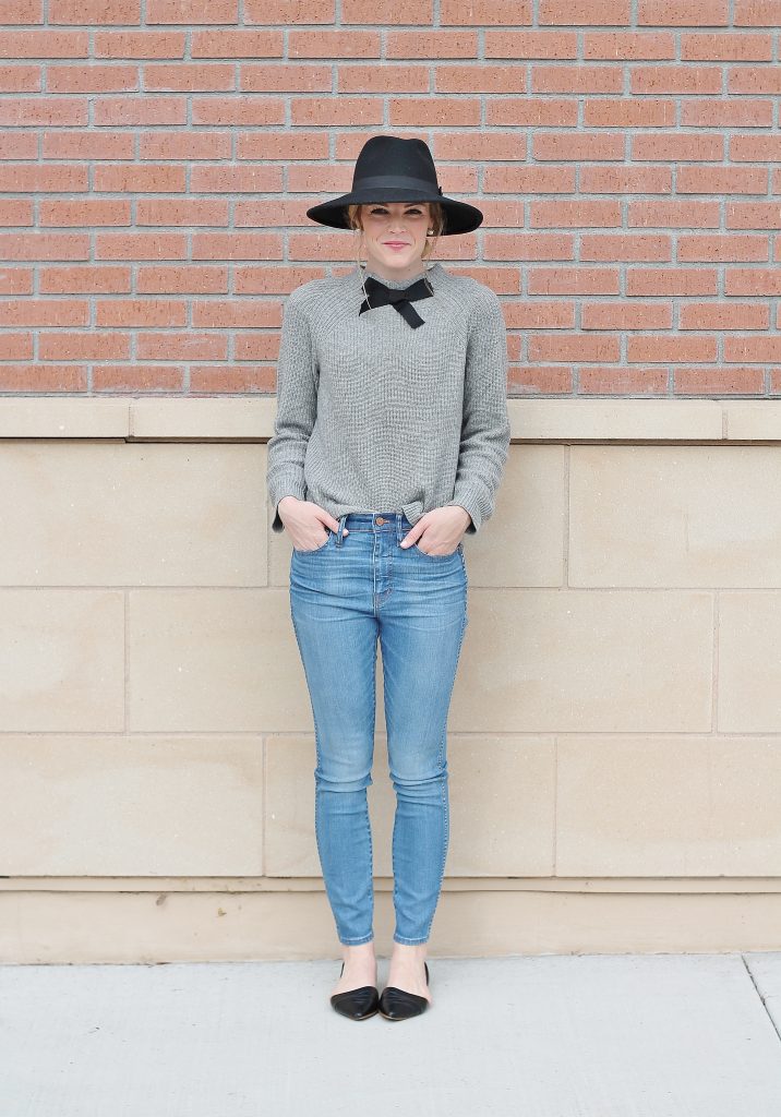 bow sweater